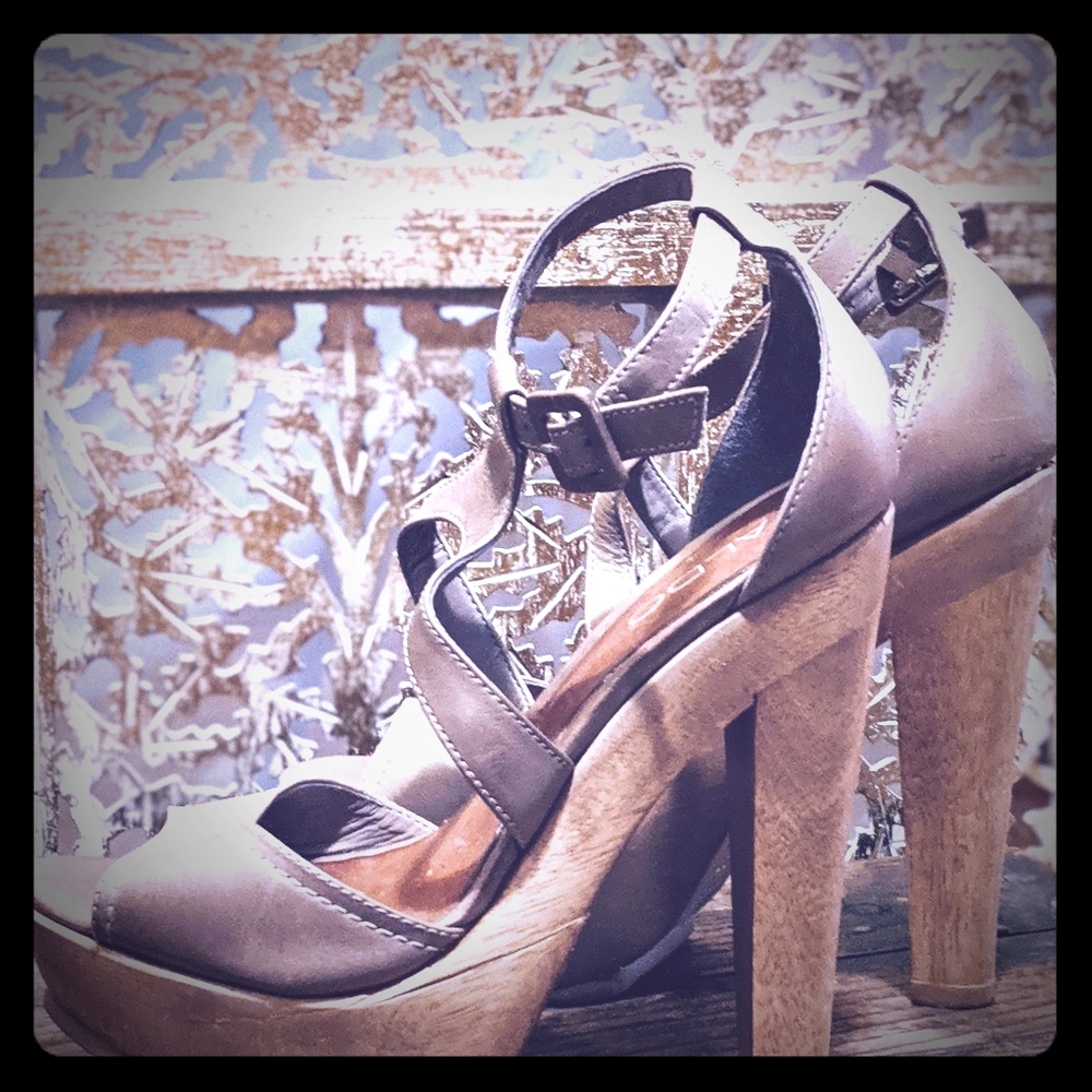 Tan Aldo Sandals